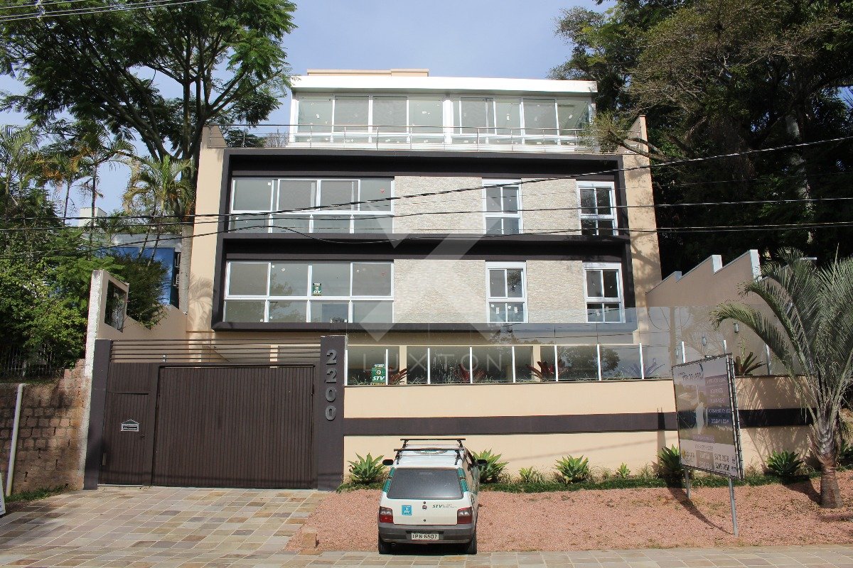 Apartamento com 450m², 4 dormitórios, 4 suítes, 3 vagas, no bairro Vila Assuncao em Porto Alegre para Comprar