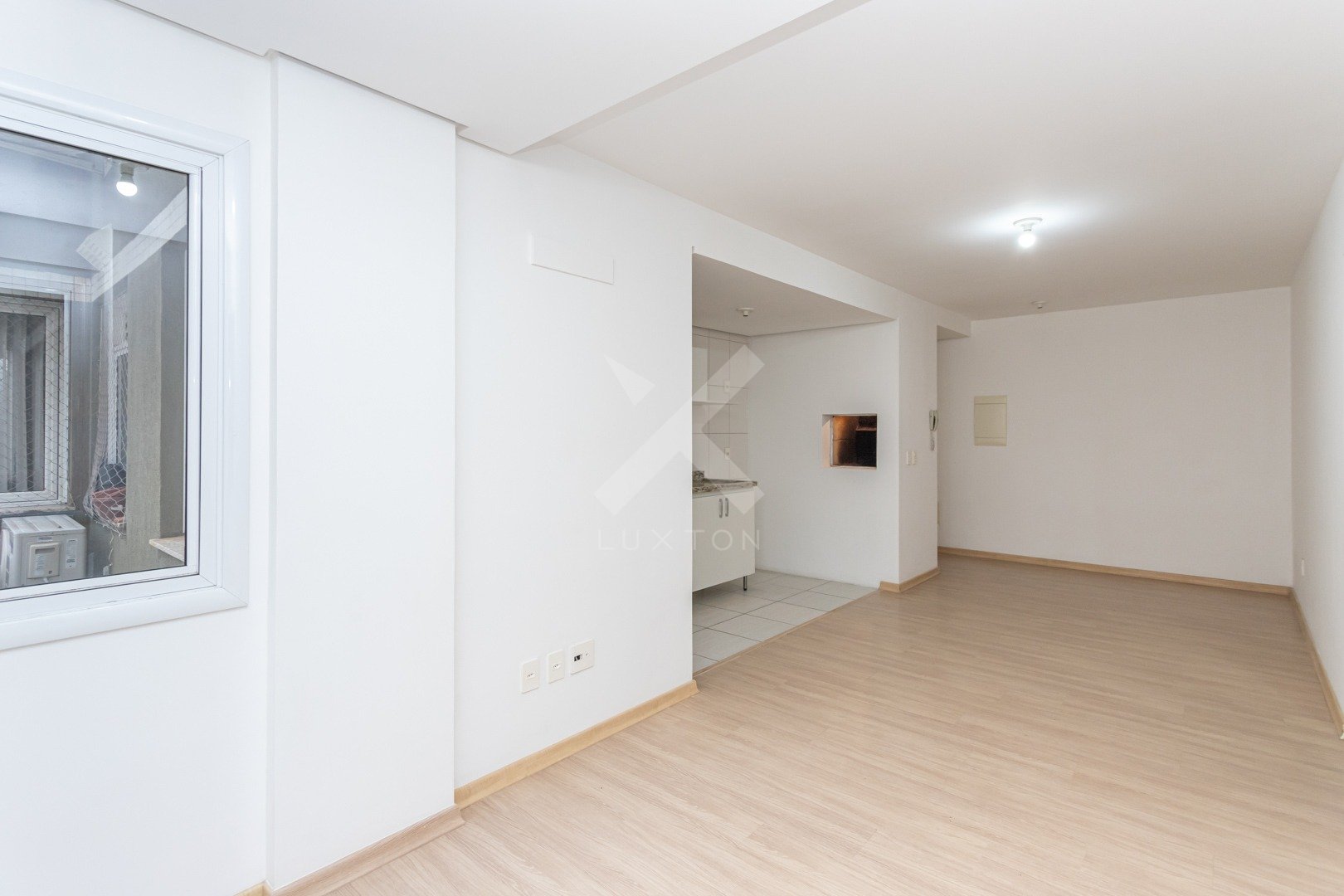 Apartamento com 66m², 2 dormitórios, 1 suíte, 2 vagas, no bairro Independencia em Porto Alegre para Alugar