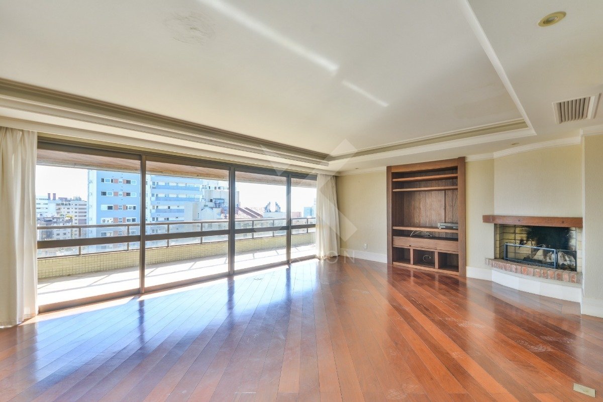 Cobertura com 550m², 4 dormitórios, 4 suítes, 4 vagas, no bairro Bela Vista em Porto Alegre para Comprar