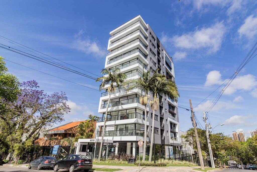 Apartamento com 103m², 1 dormitório, 1 suíte, 2 vagas, no bairro Rio Branco em Porto Alegre para Comprar