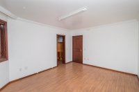 Thumbnail de Casa de 4 quartos com 260m² para locação no bairro Boa Vista, POA/RS - 20580