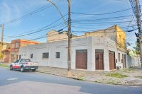Thumbnail de Loja com 200m² à venda e para locação no bairro Navegantes, POA/RS - 21102