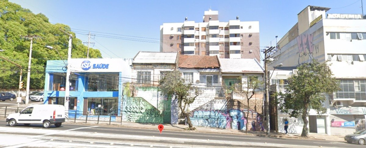 Terreno com 850m², no bairro Petropolis em Porto Alegre para Comprar