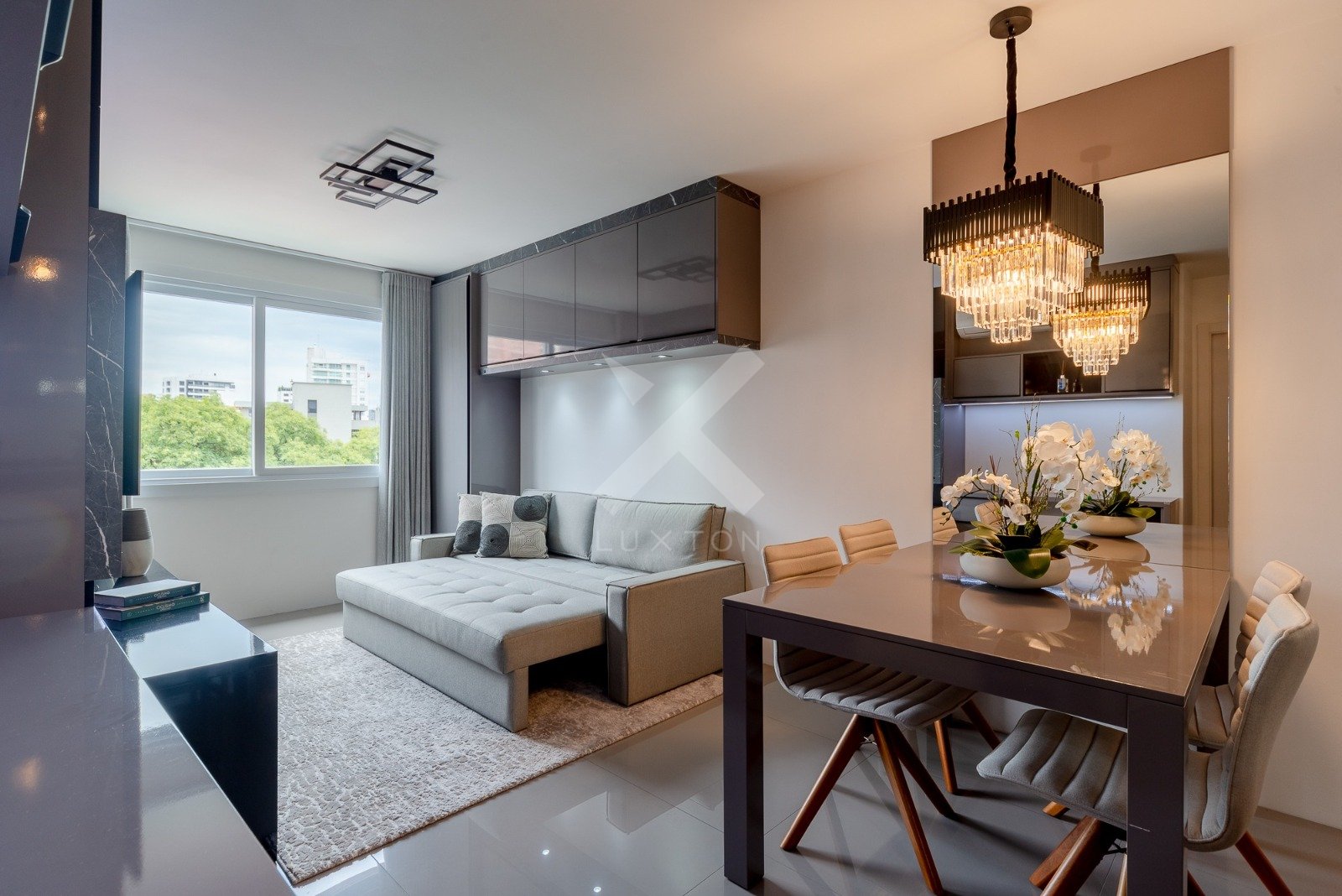 Apartamento com 53m², 1 dormitório, 1 suíte, 2 vagas, no bairro Três Figueiras em Porto Alegre para Comprar
