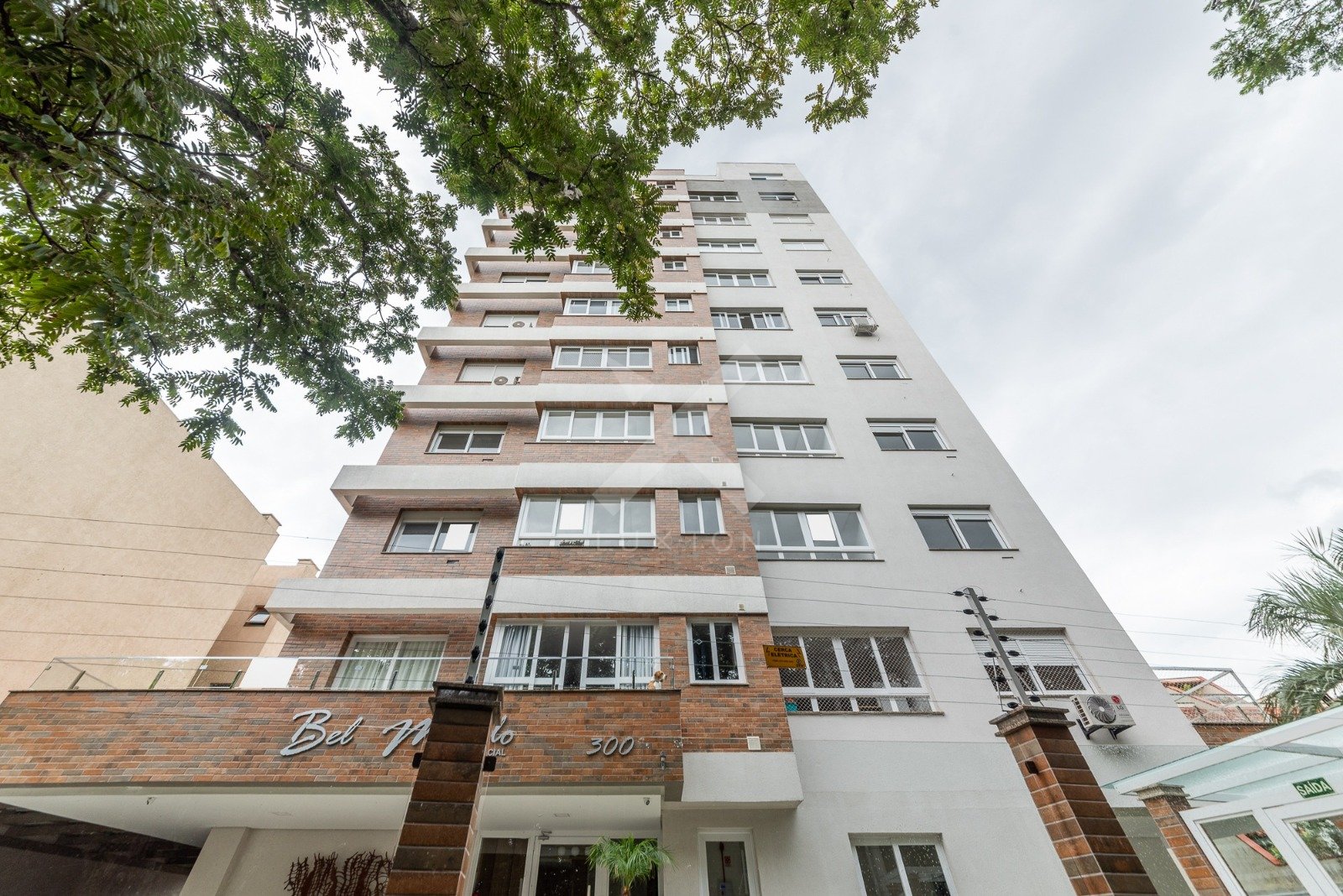 Apartamento com 53m², 1 dormitório, 1 suíte, 1 vaga, no bairro Jardim Botanico em Porto Alegre para Comprar