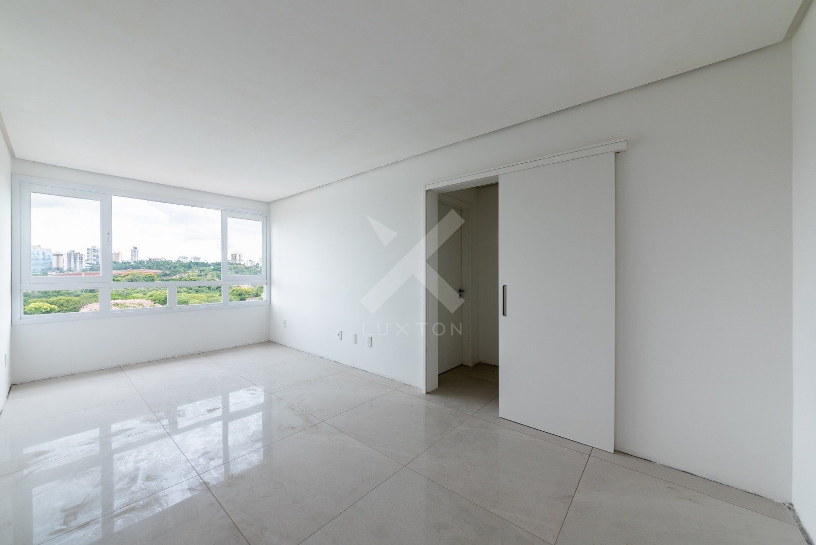 Apartamento com 53m², 1 dormitório, 1 suíte, 1 vaga, no bairro Jardim Botanico em Porto Alegre para Comprar