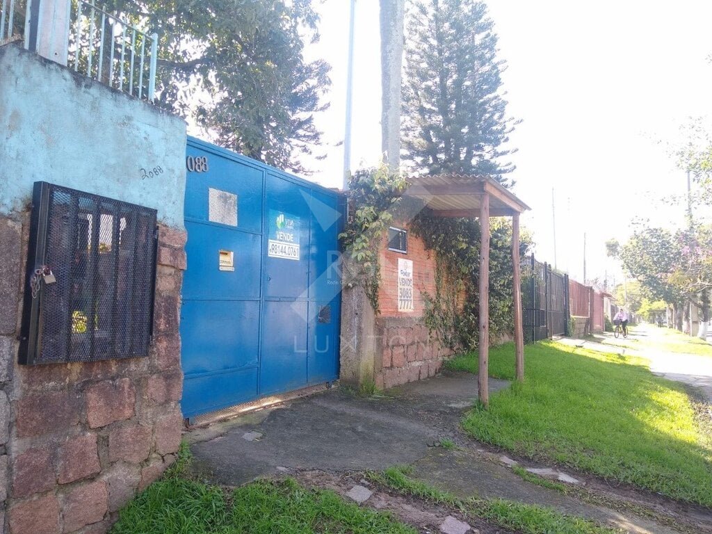 Terreno com 440m², no bairro Tristeza em Porto Alegre para Comprar