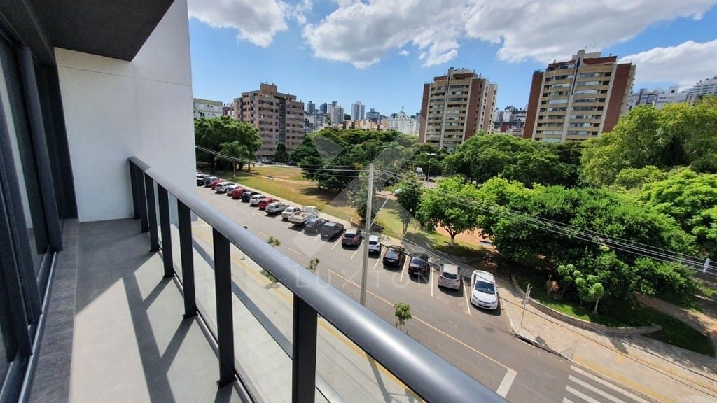 Loft com 67m², 1 dormitório, 1 suíte, 2 vagas, no bairro Petrópolis em Porto Alegre para Comprar