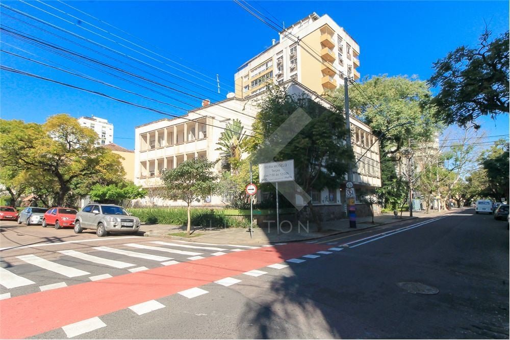 Apartamento com 201m², 3 dormitórios, 1 suíte, 1 vaga, no bairro Bom Fim em Porto Alegre para Comprar
