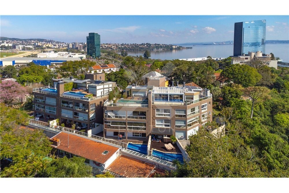 Apartamento com 315m², 3 dormitórios, 3 suítes, 3 vagas, no bairro Cristal em Porto Alegre para Comprar