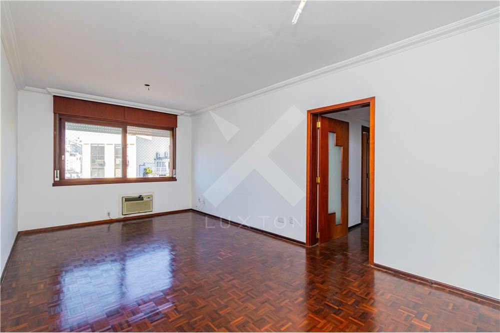 Apartamento com 89m², 2 dormitórios, 1 suíte, 1 vaga, no bairro Auxiliadora em Porto Alegre para Comprar