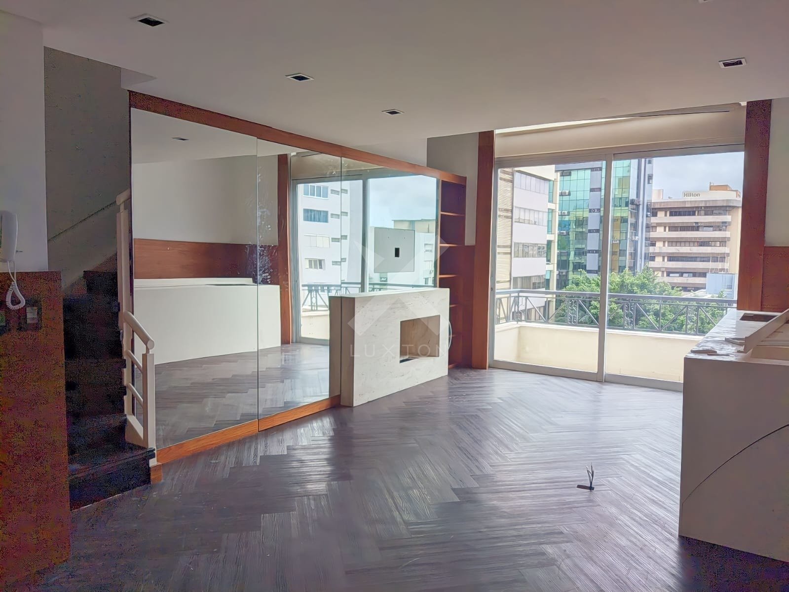Loft Duplex com 50m², 1 dormitório, 1 suíte, 2 vagas, no bairro Moinhos de Vento em Porto Alegre para Alugar