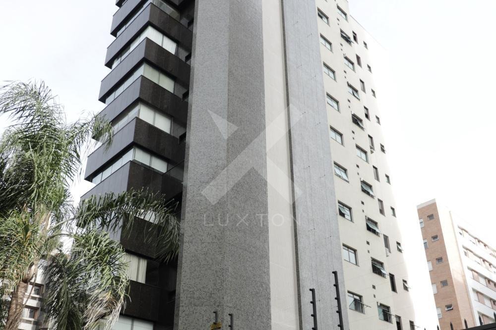 Apartamento com 148m², 3 dormitórios, 1 suíte, 3 vagas, no bairro Petrópolis em Porto Alegre para Comprar