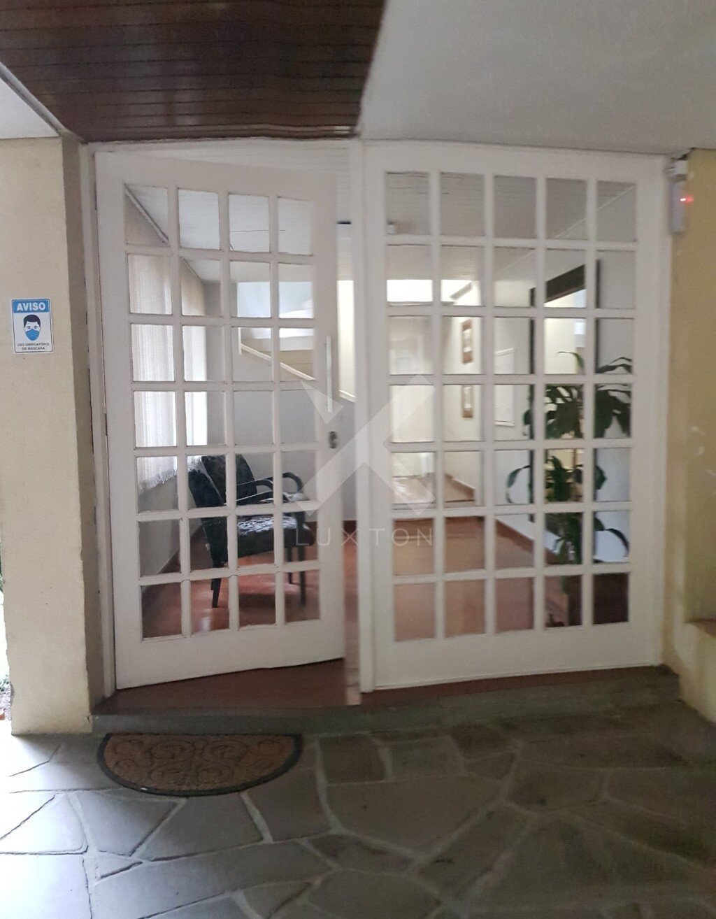 Cobertura com 84m², 2 dormitórios, 1 vaga, no bairro Santana em Porto Alegre para Comprar