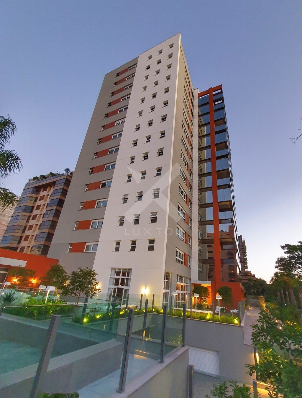 Apartamento com 340m², 4 dormitórios, 4 suítes, 4 vagas, no bairro Bela Vista em Porto Alegre para Comprar