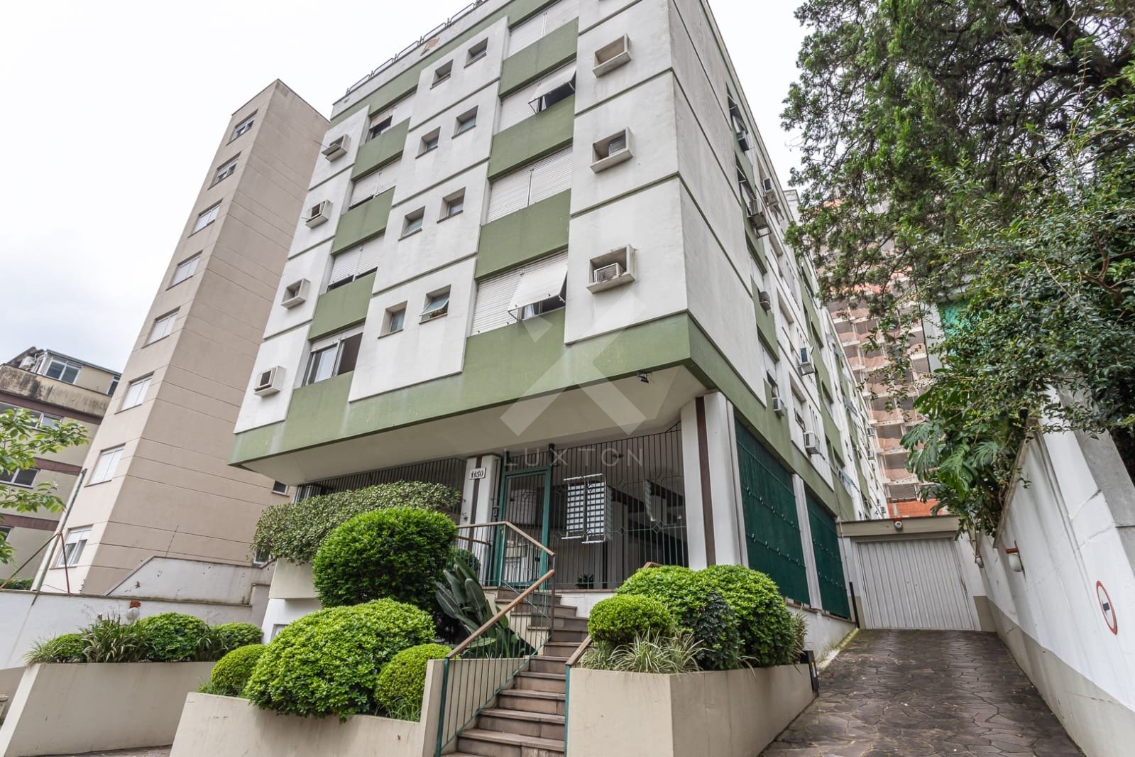 Apartamento com 128m², 3 dormitórios, 1 suíte, 1 vaga, no bairro Auxiliadora em Porto Alegre para Comprar