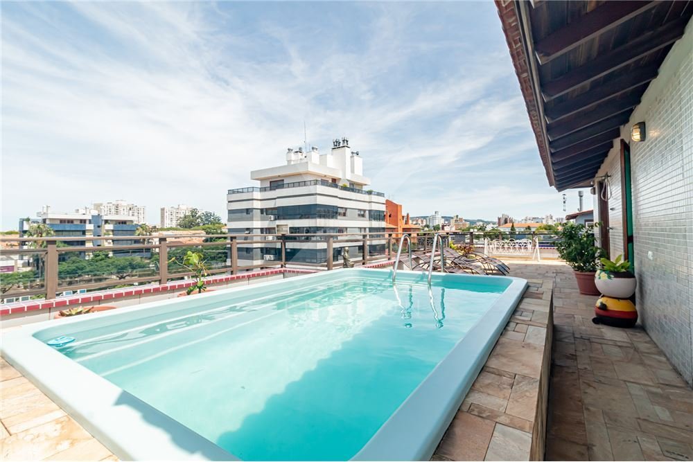 Cobertura com 396m², 4 dormitórios, 1 suíte, 3 vagas, no bairro Jardim Lindóia em Porto Alegre para Comprar