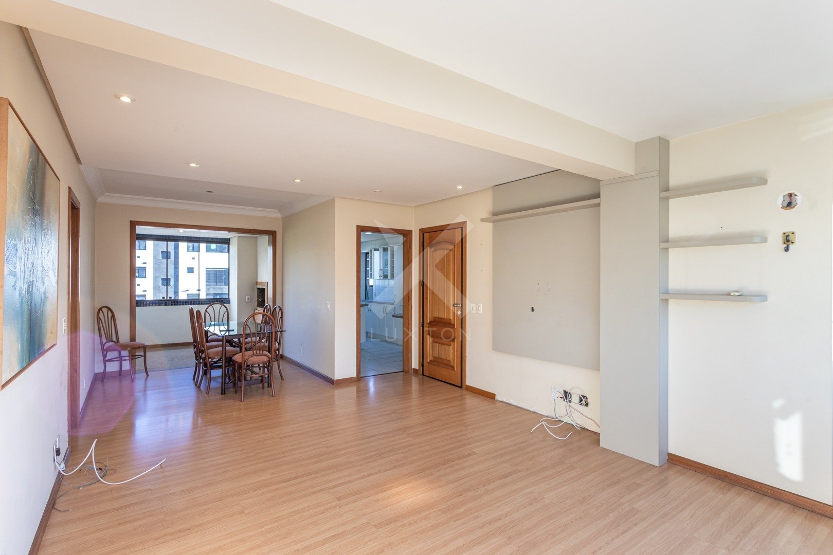 Apartamento com 103m², 3 dormitórios, 1 suíte, 2 vagas, no bairro Petrópolis em Porto Alegre para Comprar