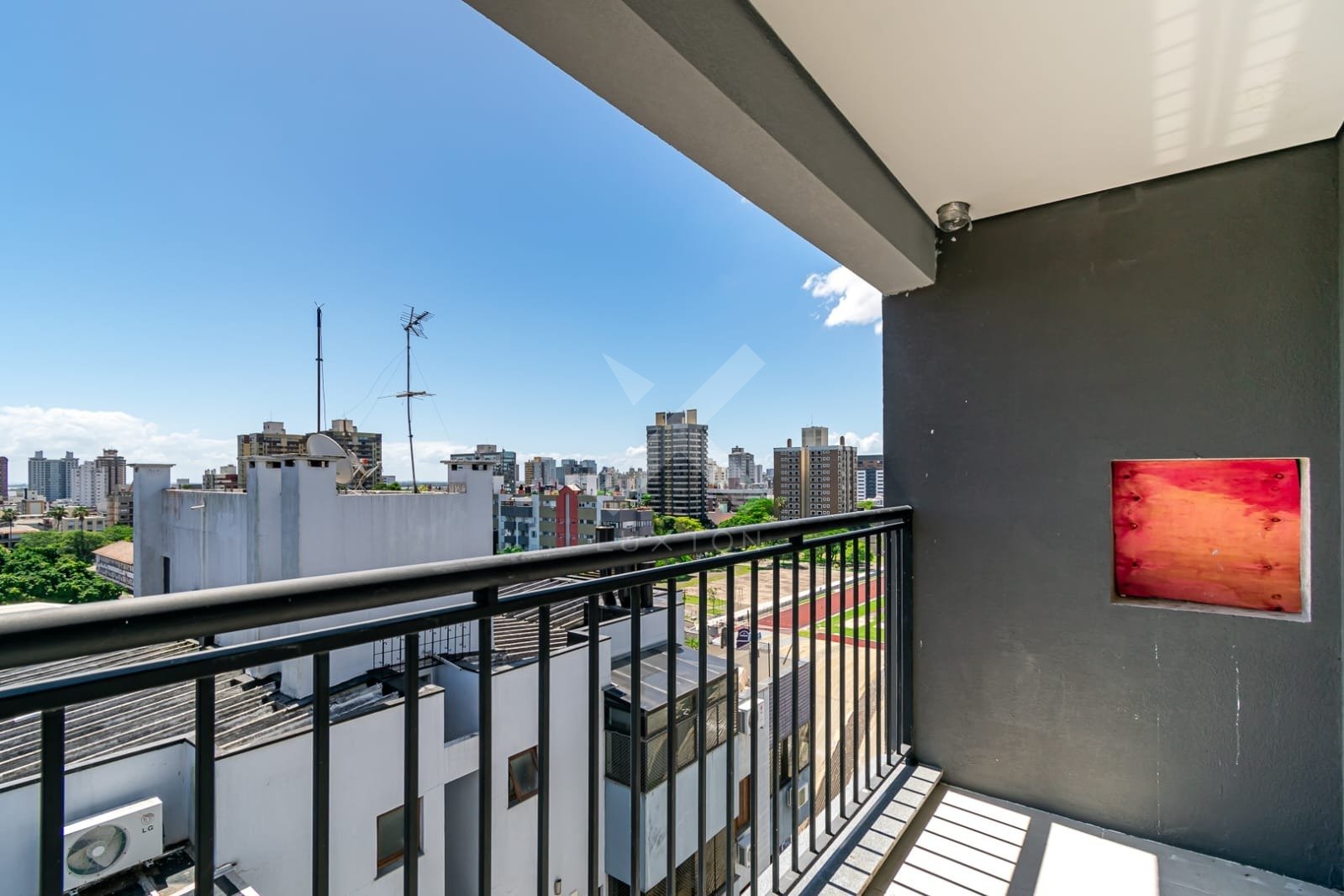 Apartamento com 63m², 2 dormitórios, 1 suíte, 1 vaga, no bairro Menino Deus em Porto Alegre para Comprar