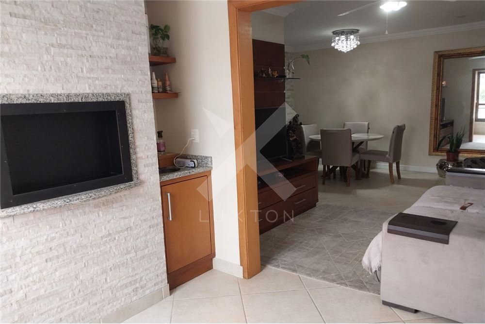 Apartamento com 84m², 2 dormitórios, 1 suíte, 1 vaga, no bairro Floresta em Porto Alegre para Comprar