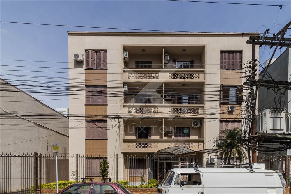 Apartamento com 96m², 3 dormitórios, 1 vaga, no bairro Menino Deus em Porto Alegre para Comprar