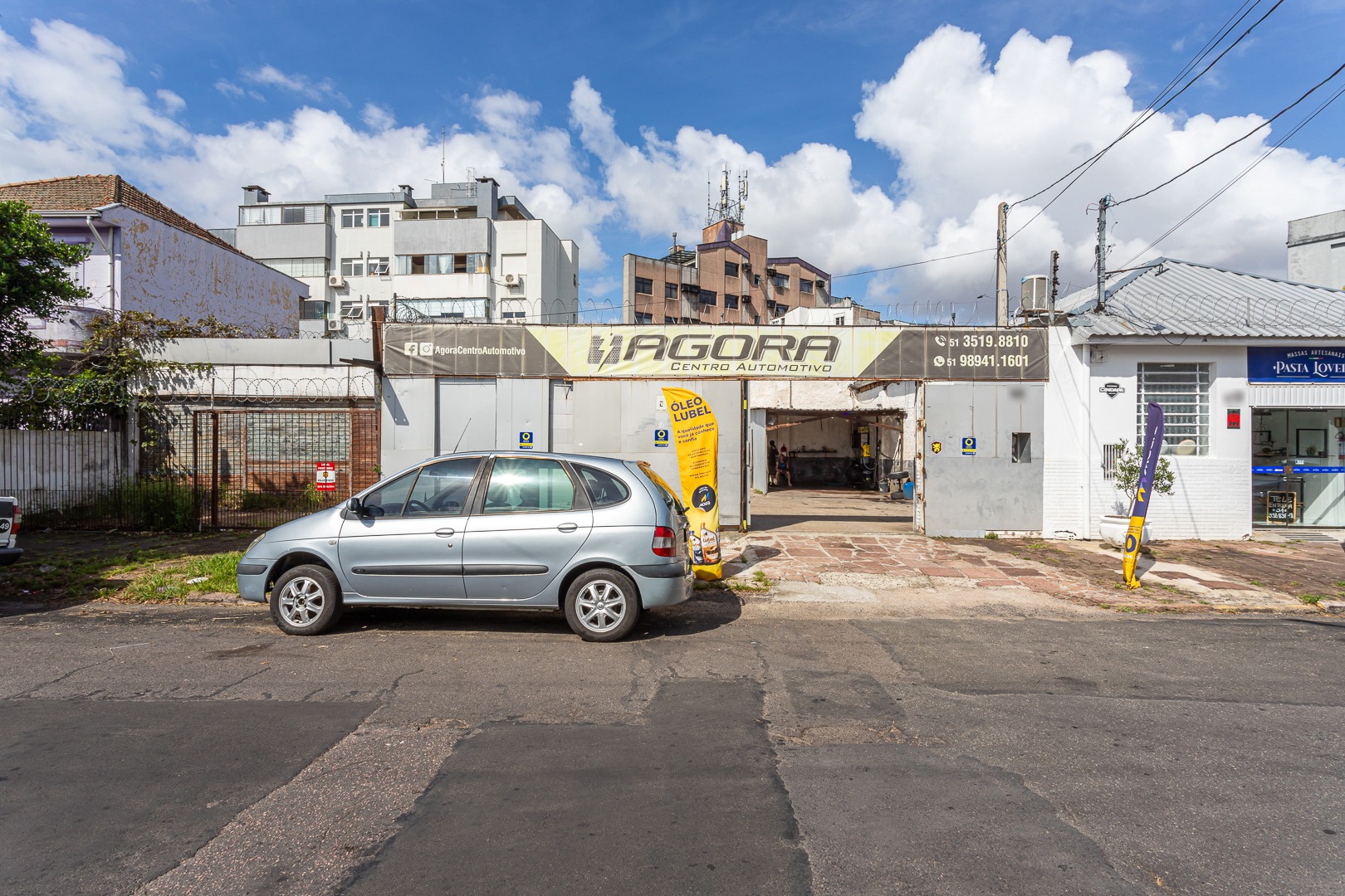 Pavilhão com 475m², no bairro Auxiliadora em Porto Alegre para Comprar