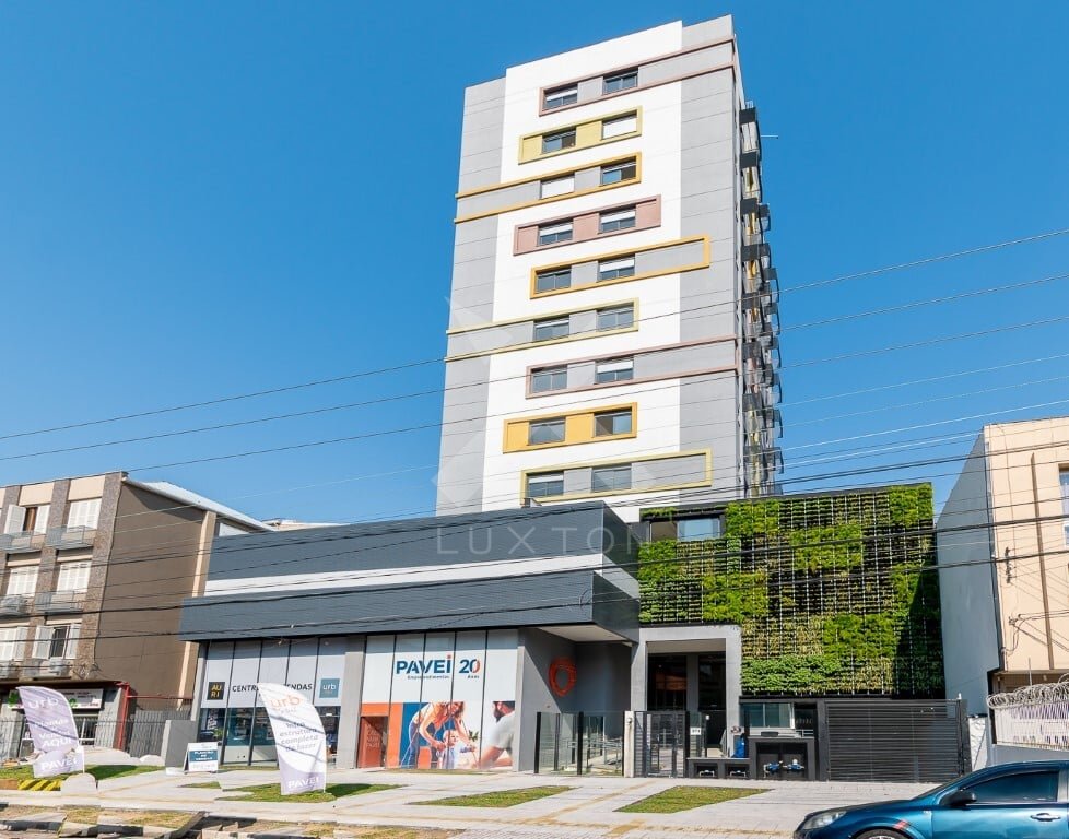 Apartamento com 81m², 3 dormitórios, 1 suíte, 2 vagas, no bairro Farroupilha em Porto Alegre para Comprar