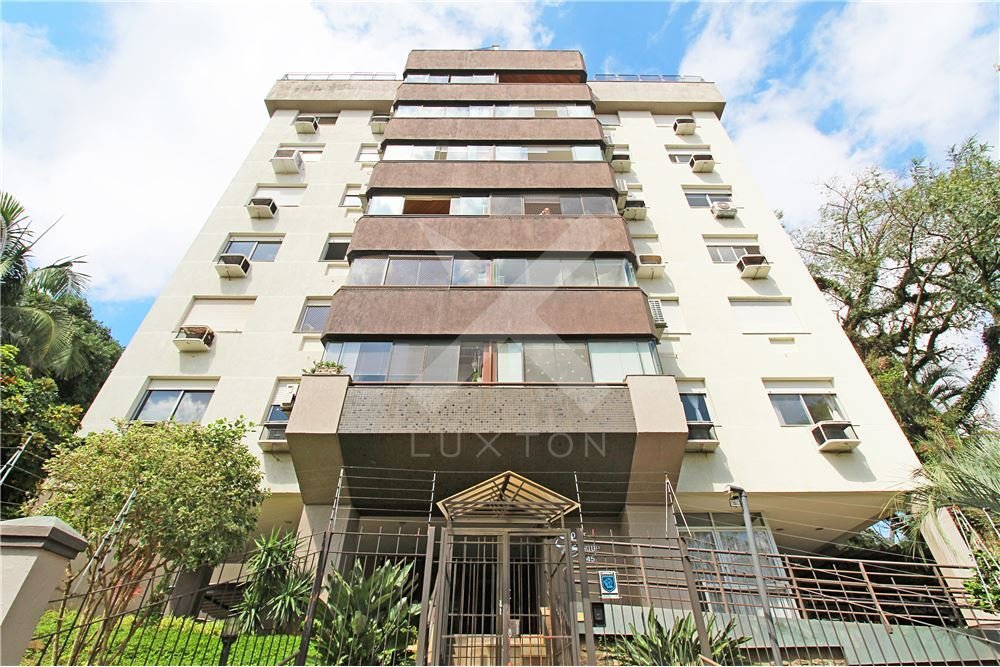 Apartamento com 83m², 3 dormitórios, 1 suíte, 1 vaga, no bairro Azenha em Porto Alegre para Comprar