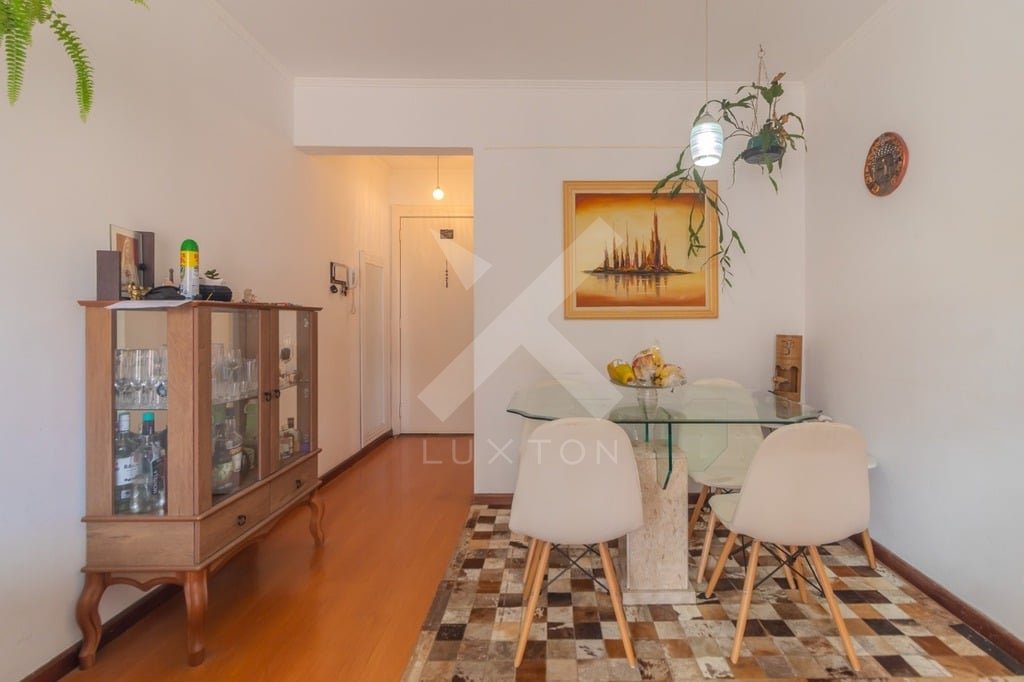 Apartamento com 58m², 2 dormitórios, 1 vaga, no bairro Jardim Carvalho em Porto Alegre para Comprar