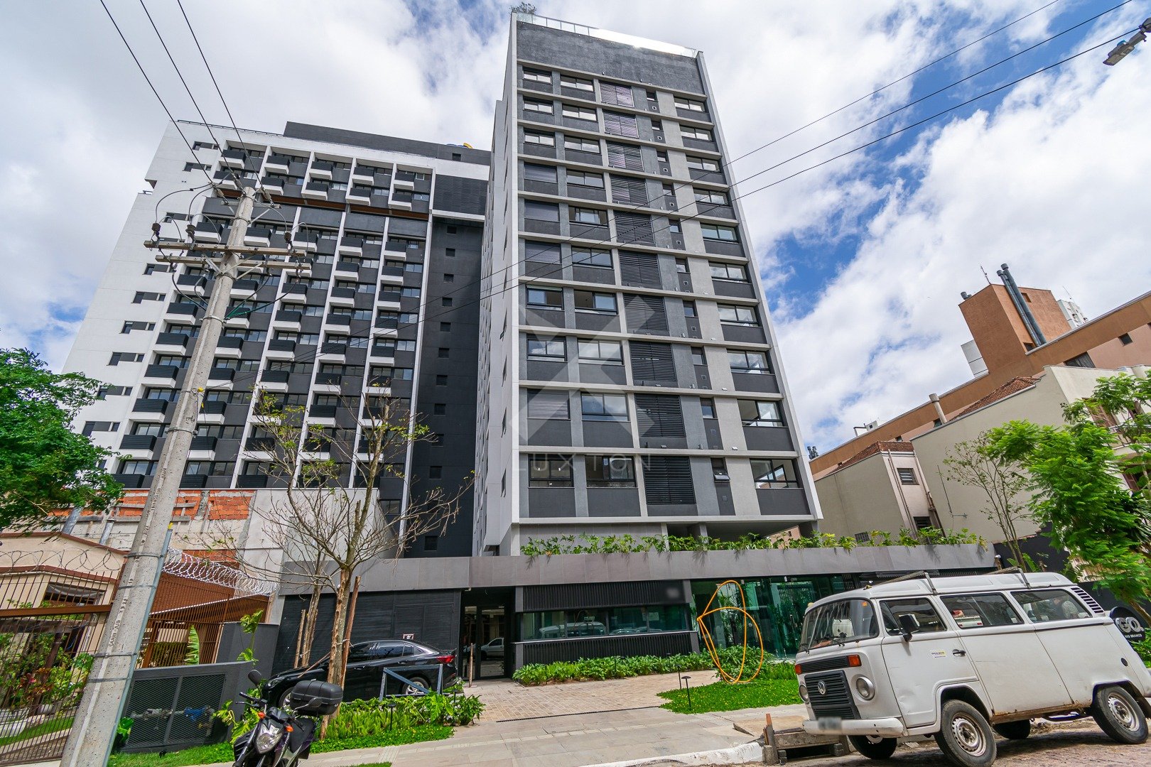 Apartamento com 47m², 2 dormitórios, 1 suíte, 1 vaga, no bairro Rio Branco em Porto Alegre para Comprar