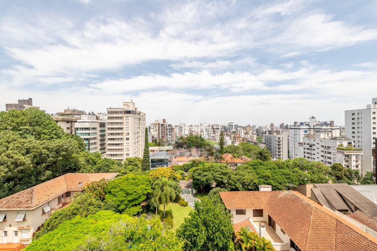 Apartamento com 120m², 3 dormitórios, 2 suítes, 2 vagas, no bairro Bela Vista em Porto Alegre para Comprar