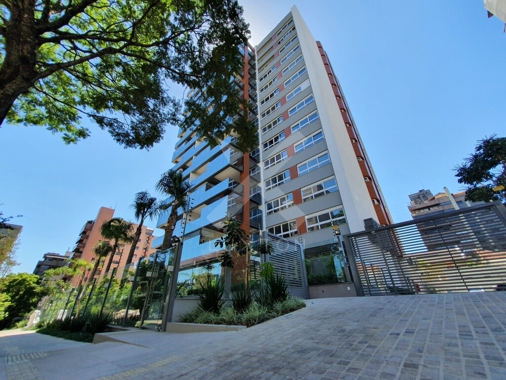 Apartamento com 340m², 4 dormitórios, 4 suítes, 4 vagas, no bairro Bela Vista em Porto Alegre para Comprar