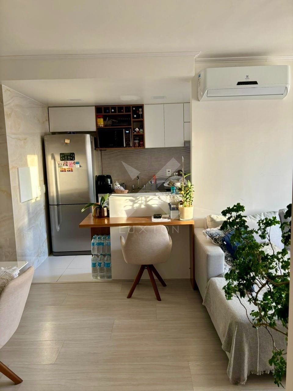 Apartamento com 61m², 2 dormitórios, 1 suíte, 1 vaga, no bairro Jardim Lindóia em Porto Alegre para Comprar