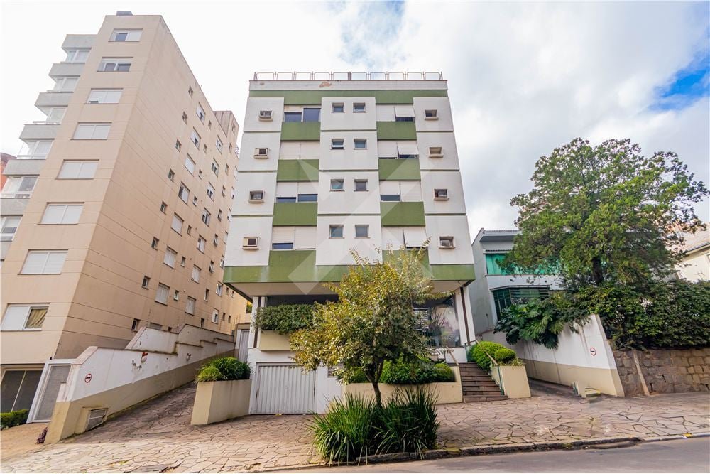 Apartamento com 129m², 3 dormitórios, 1 suíte, 1 vaga, no bairro Auxiliadora em Porto Alegre para Comprar