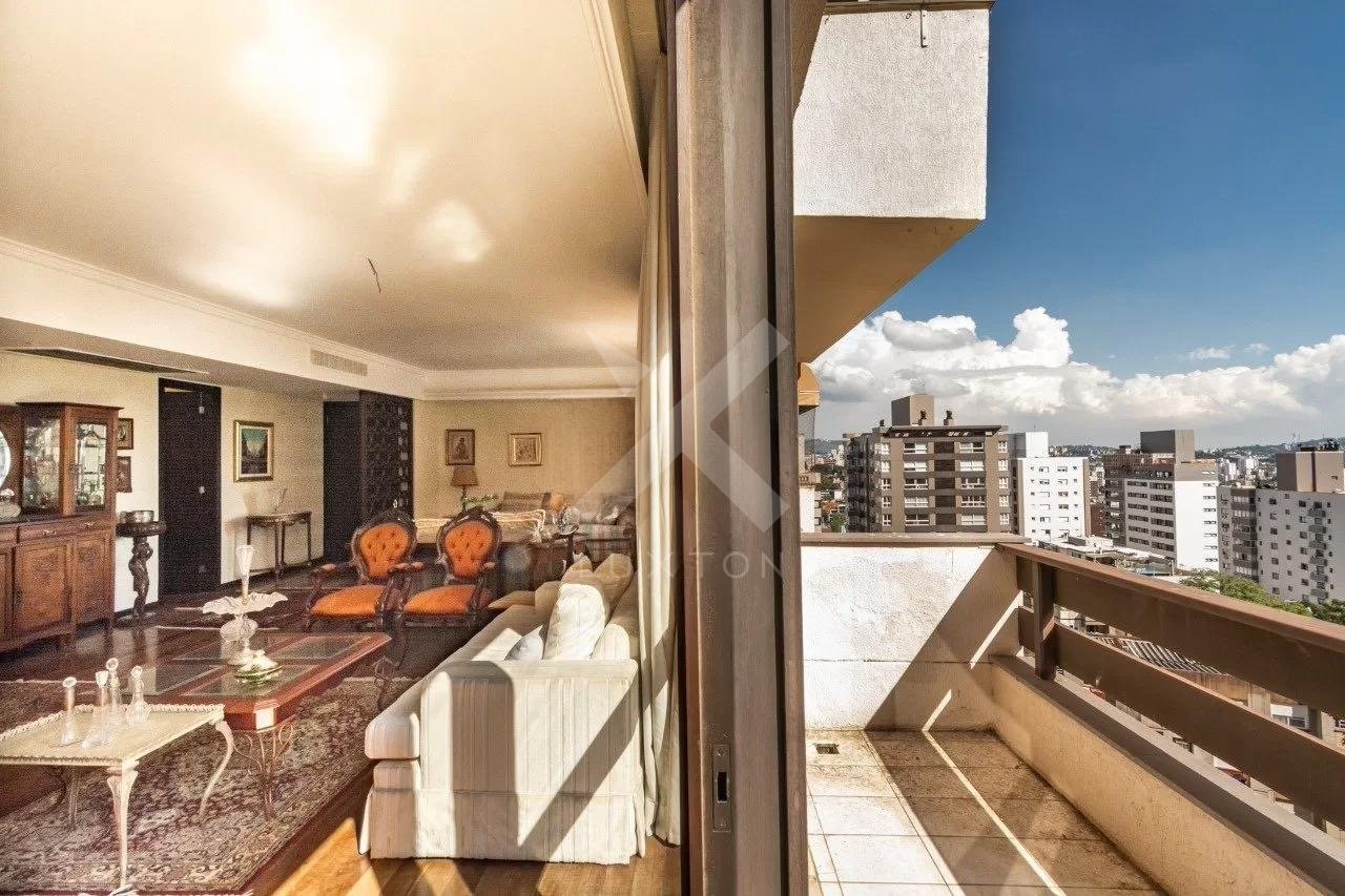 Apartamento com 154m², 3 dormitórios, 1 suíte, 2 vagas, no bairro Bela Vista em Porto Alegre para Comprar