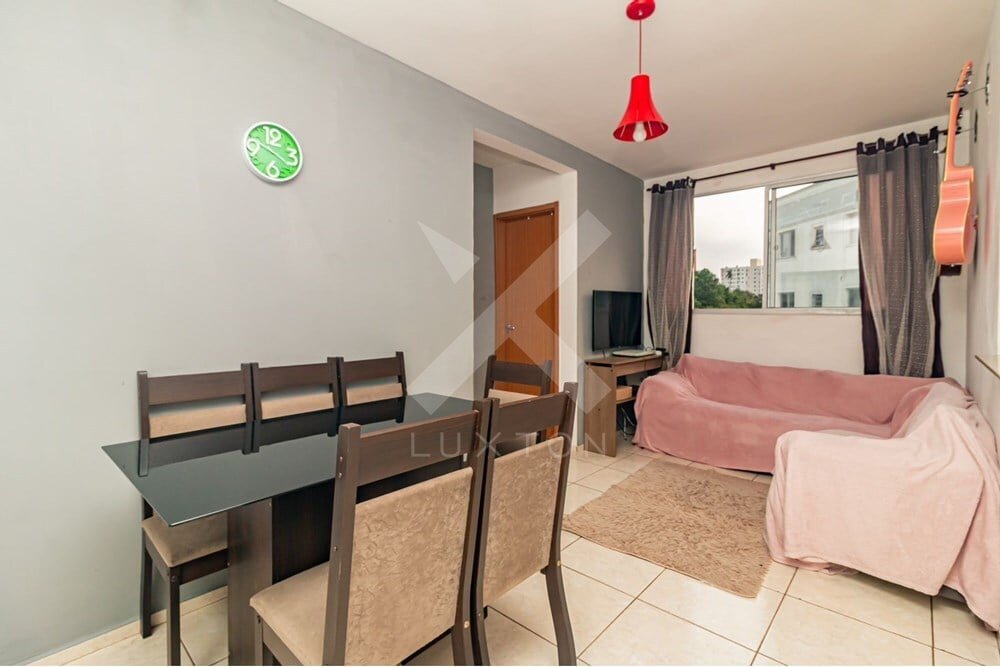 Apartamento com 45m², 2 dormitórios, 1 vaga, no bairro Rubem Berta em Porto Alegre para Comprar