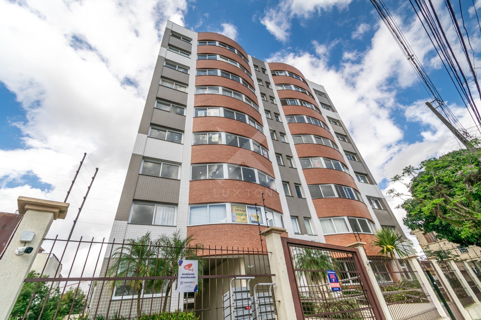 Apartamento com 185m², 4 dormitórios, 4 suítes, 4 vagas, no bairro Jardim São Pedro em Porto Alegre para Comprar