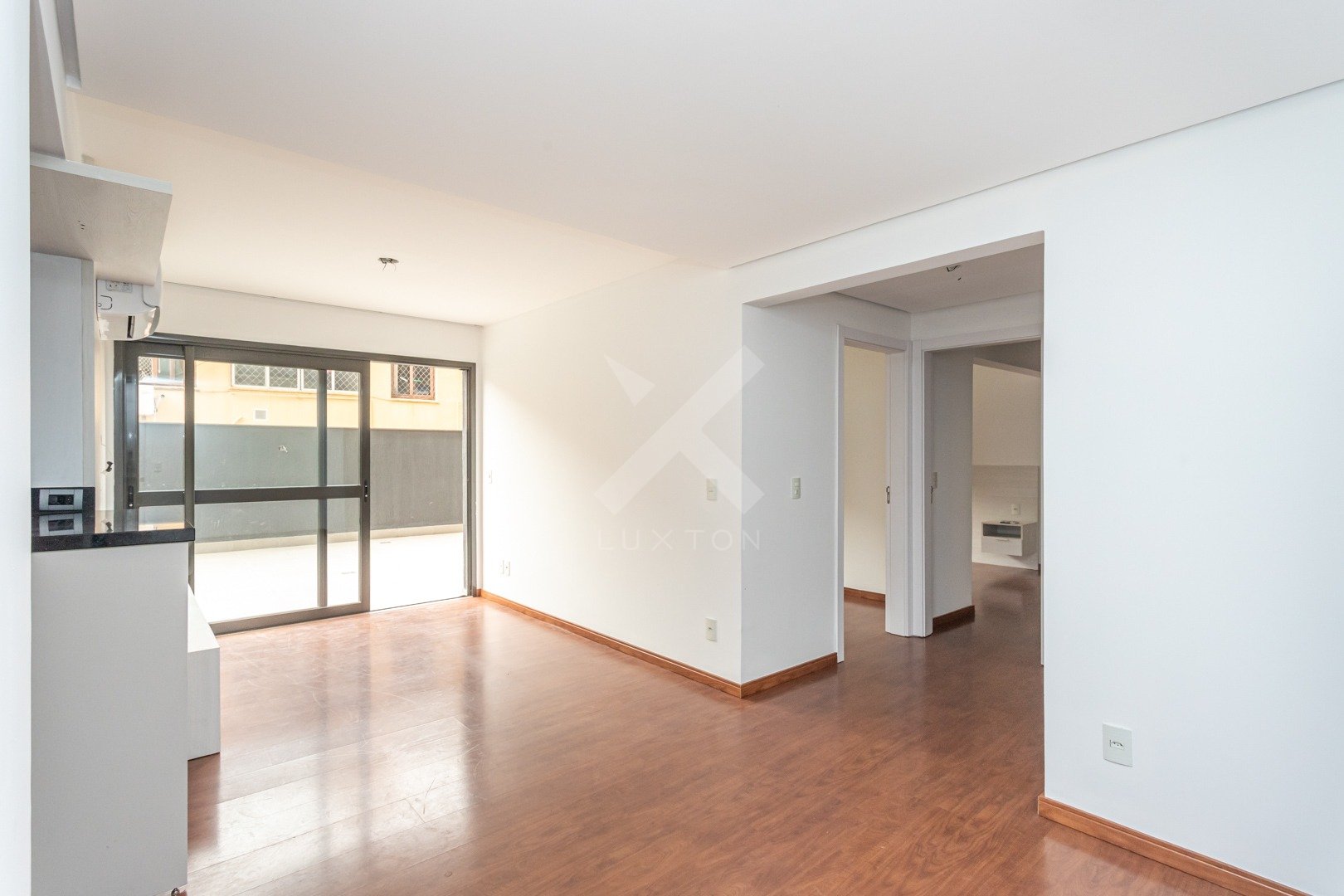 Apartamento Garden com 125m², 2 dormitórios, 1 suíte, 2 vagas, no bairro Rio Branco em Porto Alegre para Alugar