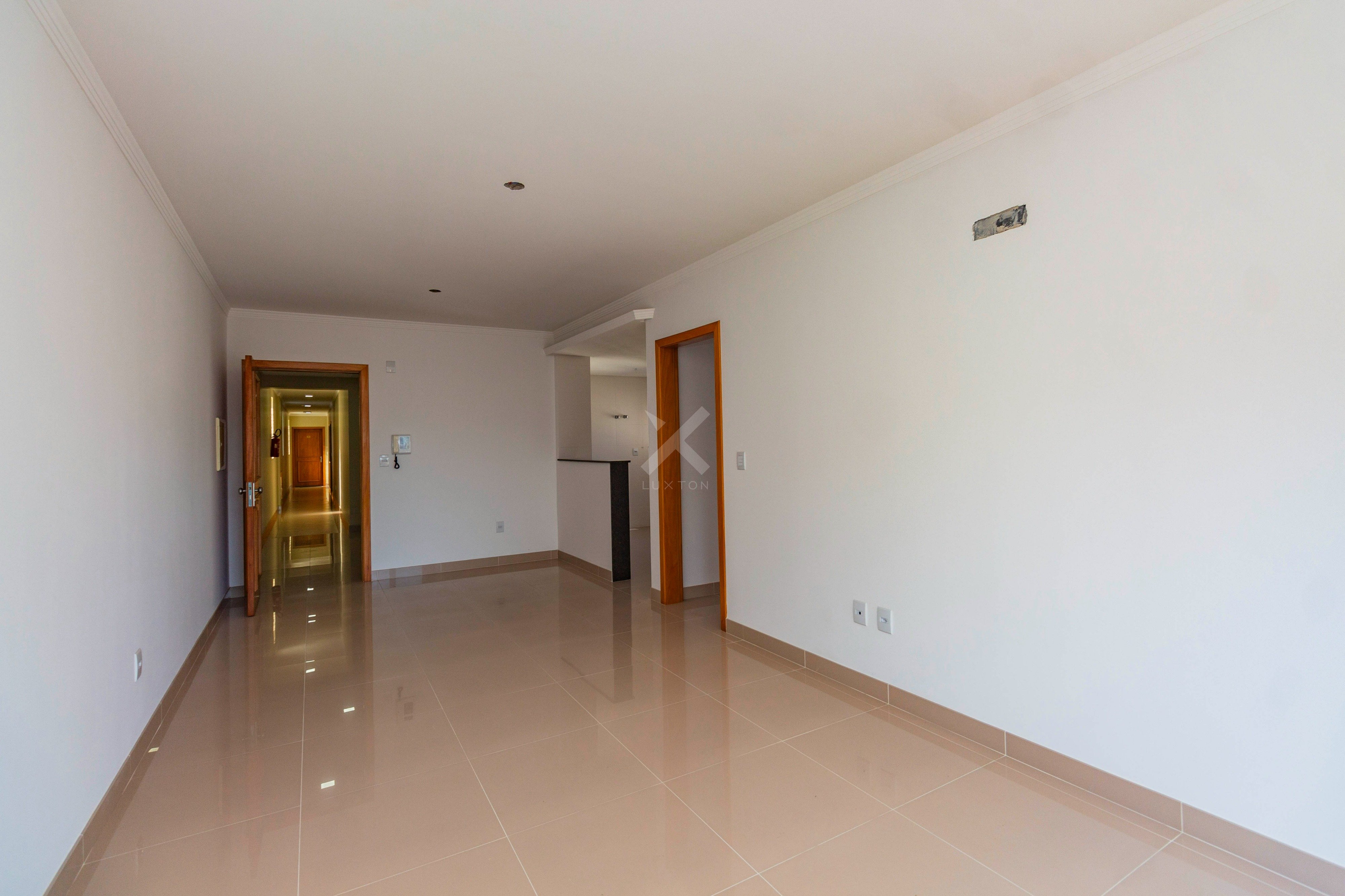 Apartamento com 83m², 2 dormitórios, 1 suíte, 2 vagas, no bairro Jardim Botanico em Porto Alegre para Comprar