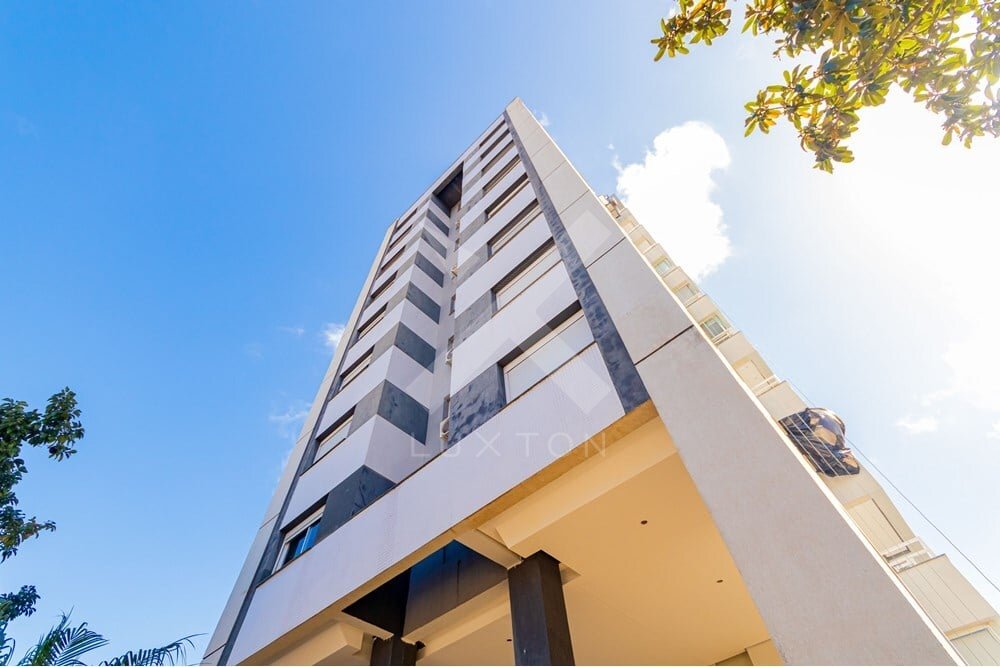 Apartamento com 161m², 2 dormitórios, 1 suíte, 2 vagas, no bairro Rio Branco em Porto Alegre para Comprar