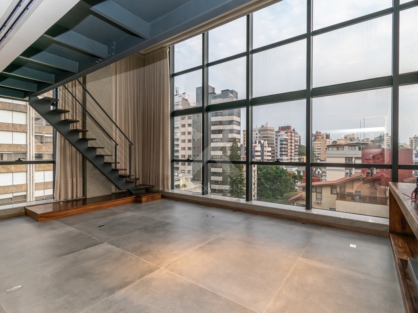 Apartamento com 174m², 3 dormitórios, 3 suítes, 3 vagas, no bairro Rio Branco em Porto Alegre para Comprar ou Alugar