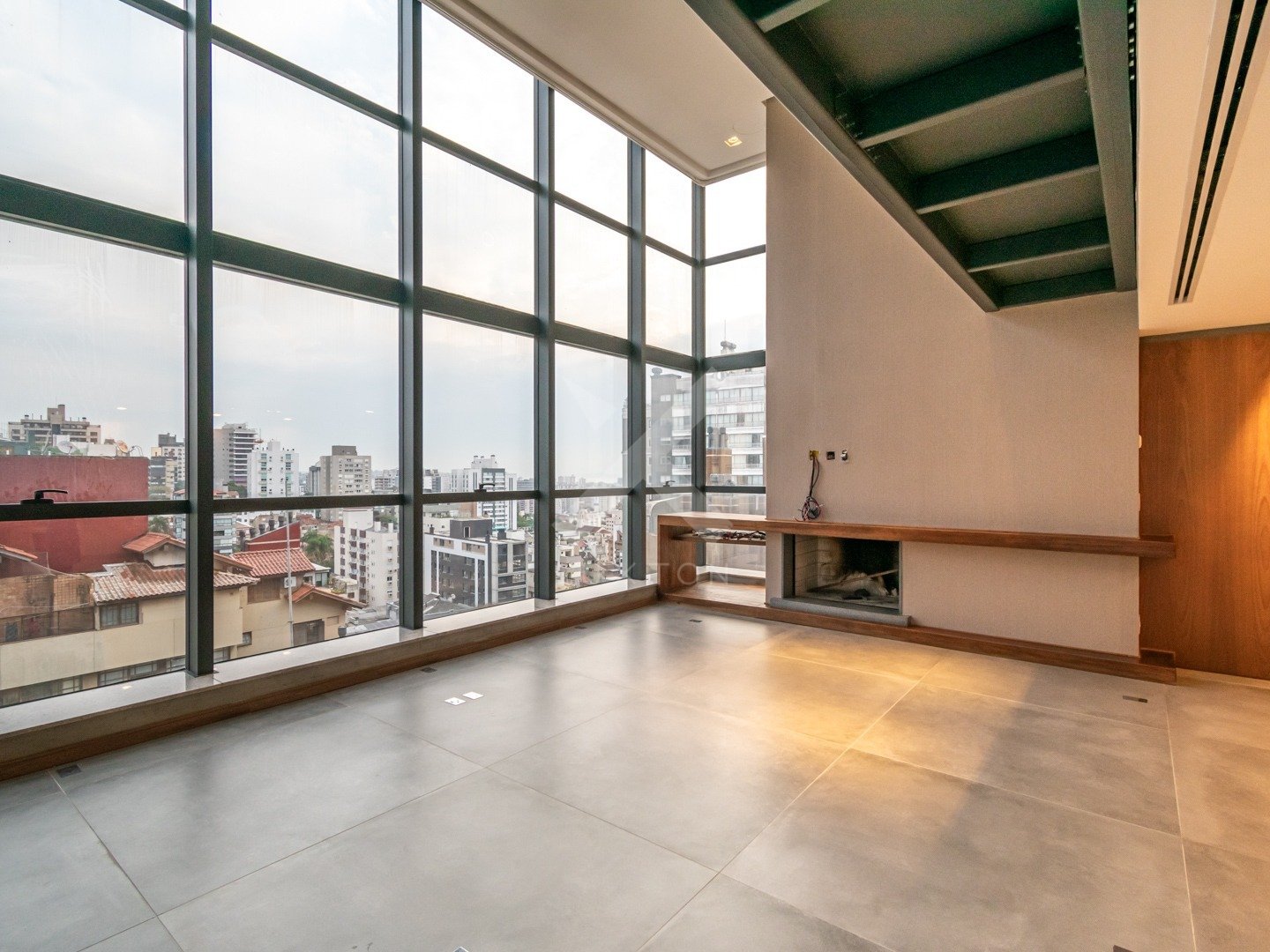 Apartamento com 174m², 3 dormitórios, 3 suítes, 3 vagas, no bairro Rio Branco em Porto Alegre para Comprar ou Alugar