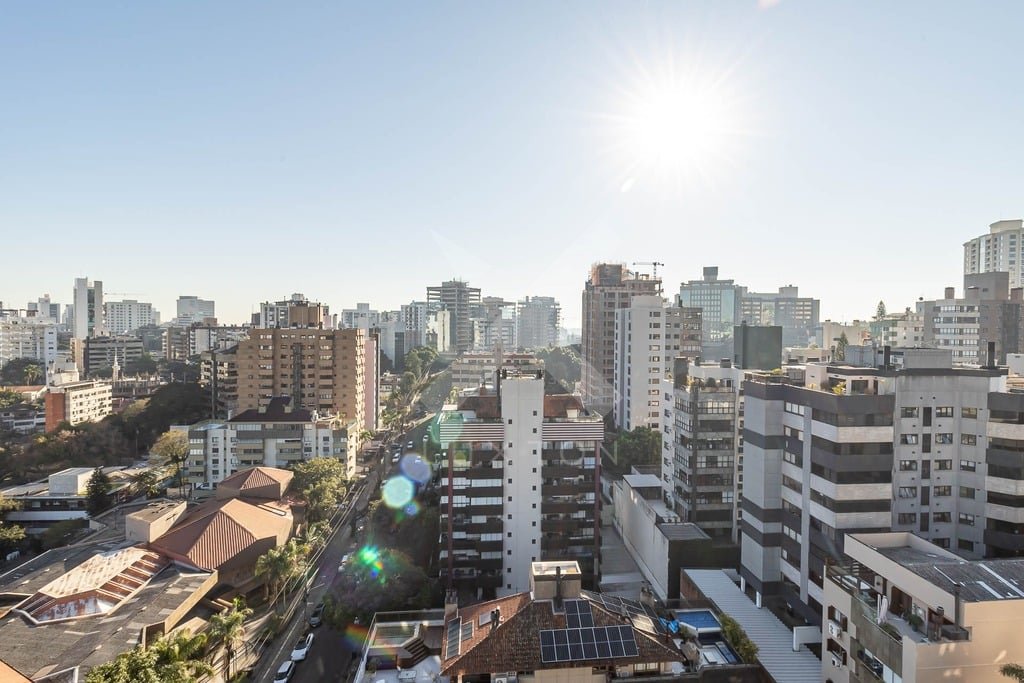 Apartamento com 317m², 3 dormitórios, 3 suítes, 4 vagas, no bairro Petrópolis em Porto Alegre para Comprar