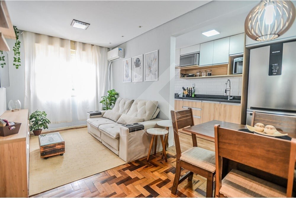 Apartamento com 55m², 2 dormitórios, no bairro Jardim Botânico em Porto Alegre para Comprar