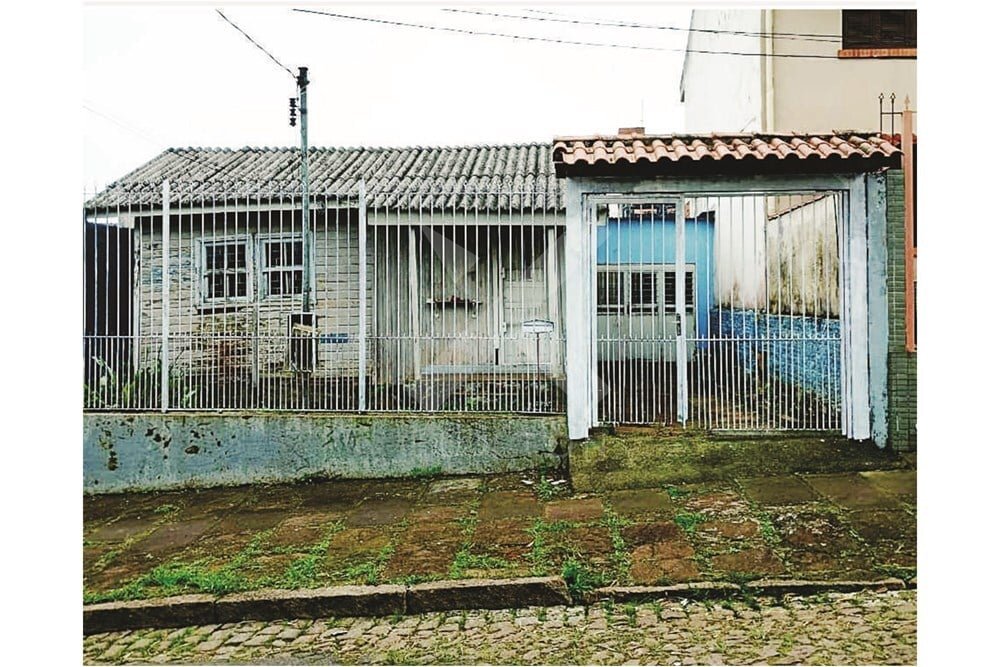 Terreno com 327m², no bairro Jardim Sabará em Porto Alegre para Comprar