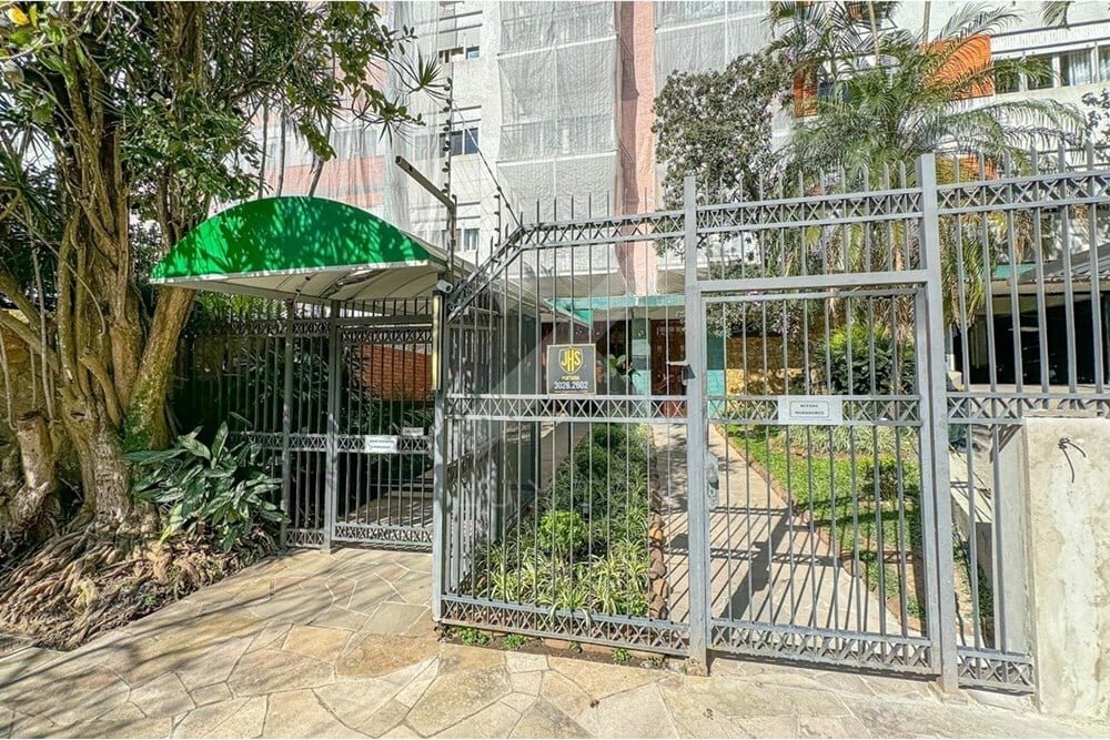 Apartamento com 93m², 2 dormitórios, 1 vaga, no bairro Floresta em Porto Alegre para Comprar