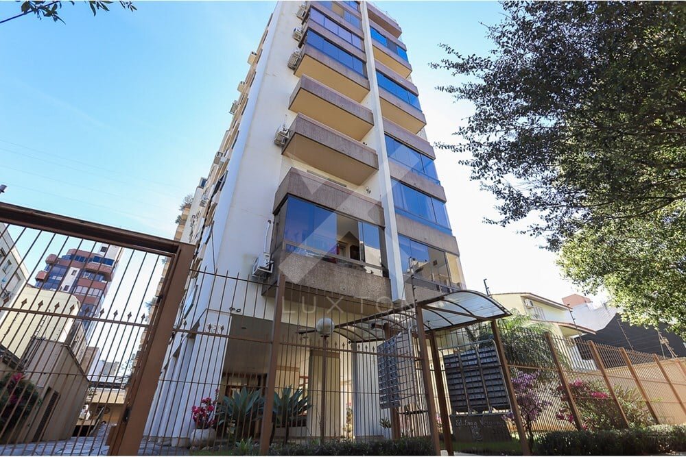 Apartamento com 65m², 2 dormitórios, no bairro Azenha em Porto Alegre para Comprar