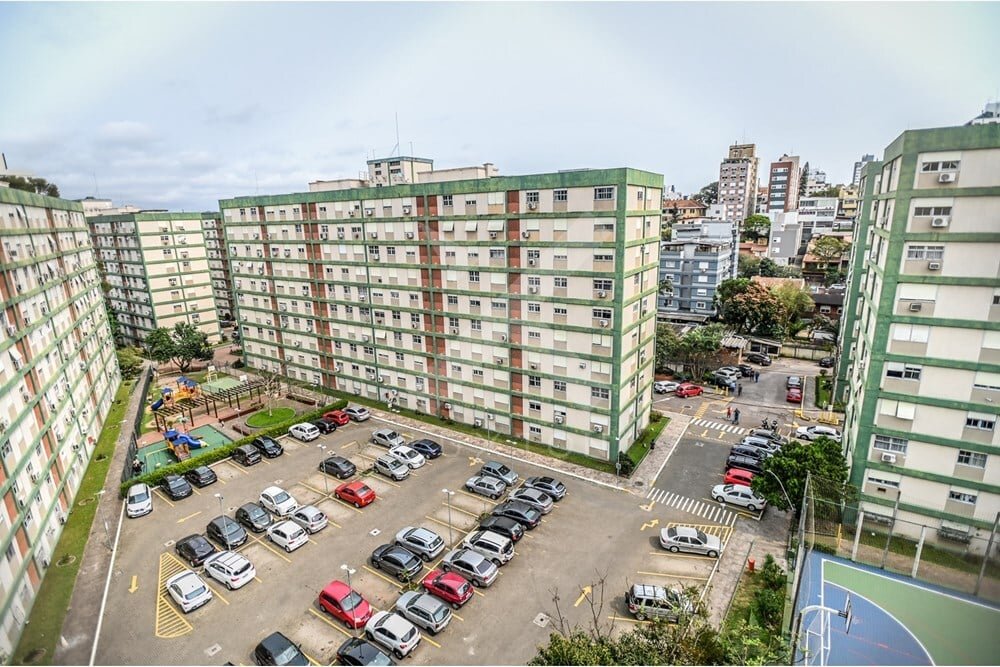 Apartamento com 55m², 2 dormitórios, no bairro Petrópolis em Porto Alegre para Comprar