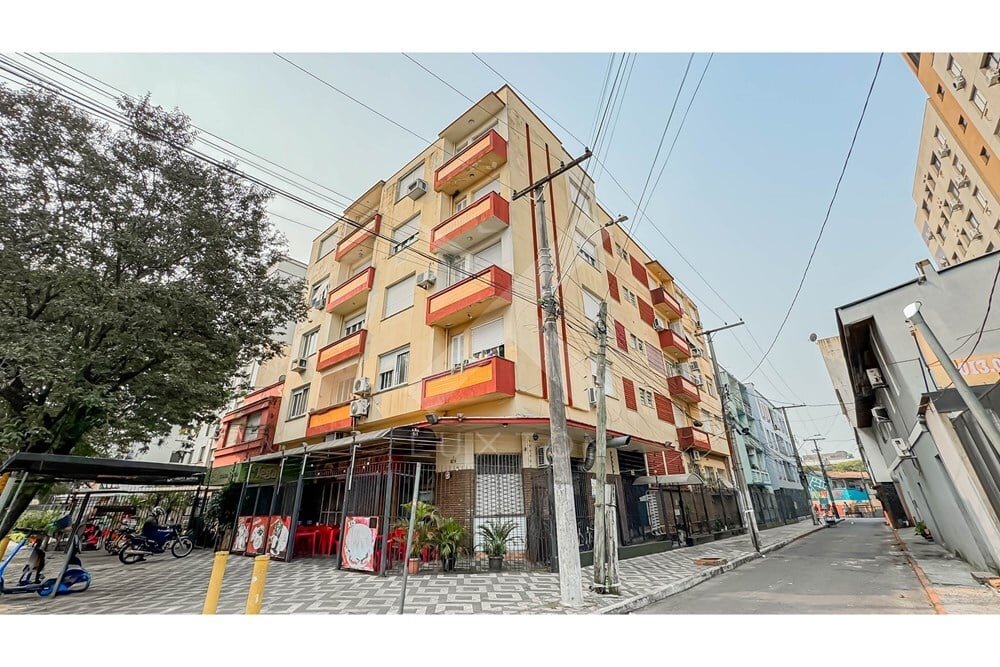 Apartamento com 58m², 2 dormitórios, no bairro Santana em Porto Alegre para Comprar