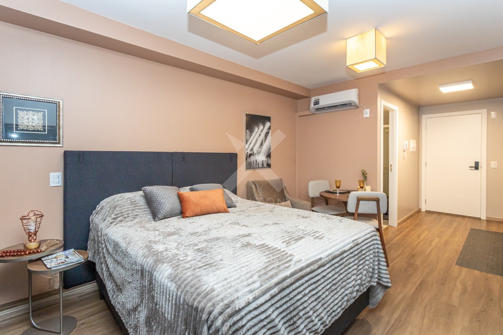 Apartamento com 29m², 1 dormitório, 1 suíte, 1 vaga, no bairro Auxiliadora em Porto Alegre para Alugar